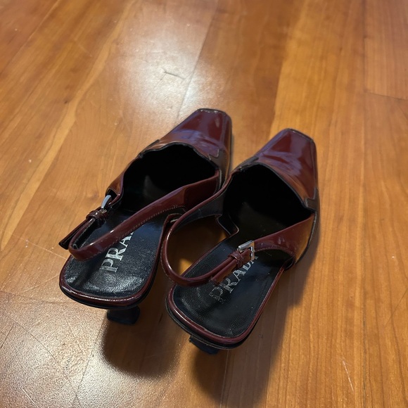 Authentic prada kitten heels - Picture 3 of 5